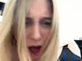 Blond solo beauty jerking off her dick