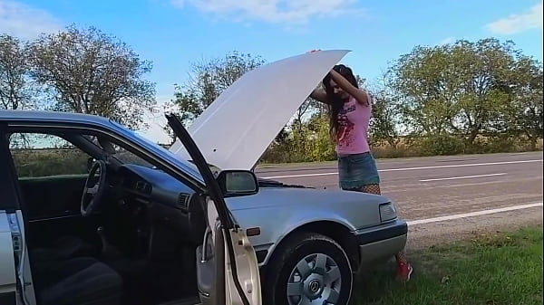 Sexy Hairy MILF Rides Gear Stick During Car Breakdown