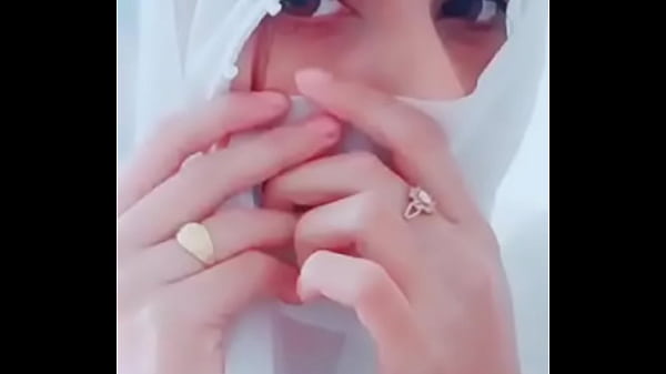 Aqsa Khan