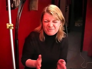 Amateur Blonde Chick Fucks Her Tight Pussy