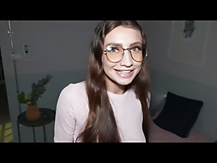 I Invite a Big Cock Stranger Home While Daddy’s BusyvqmxnSO7