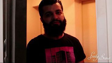 Meu marido realizou o sonho e fodeu o cuzinho da Suzie Slut