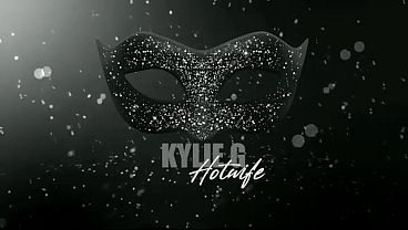 Parei um pouco dos estudos para dar ao NegroTop na frente do corno